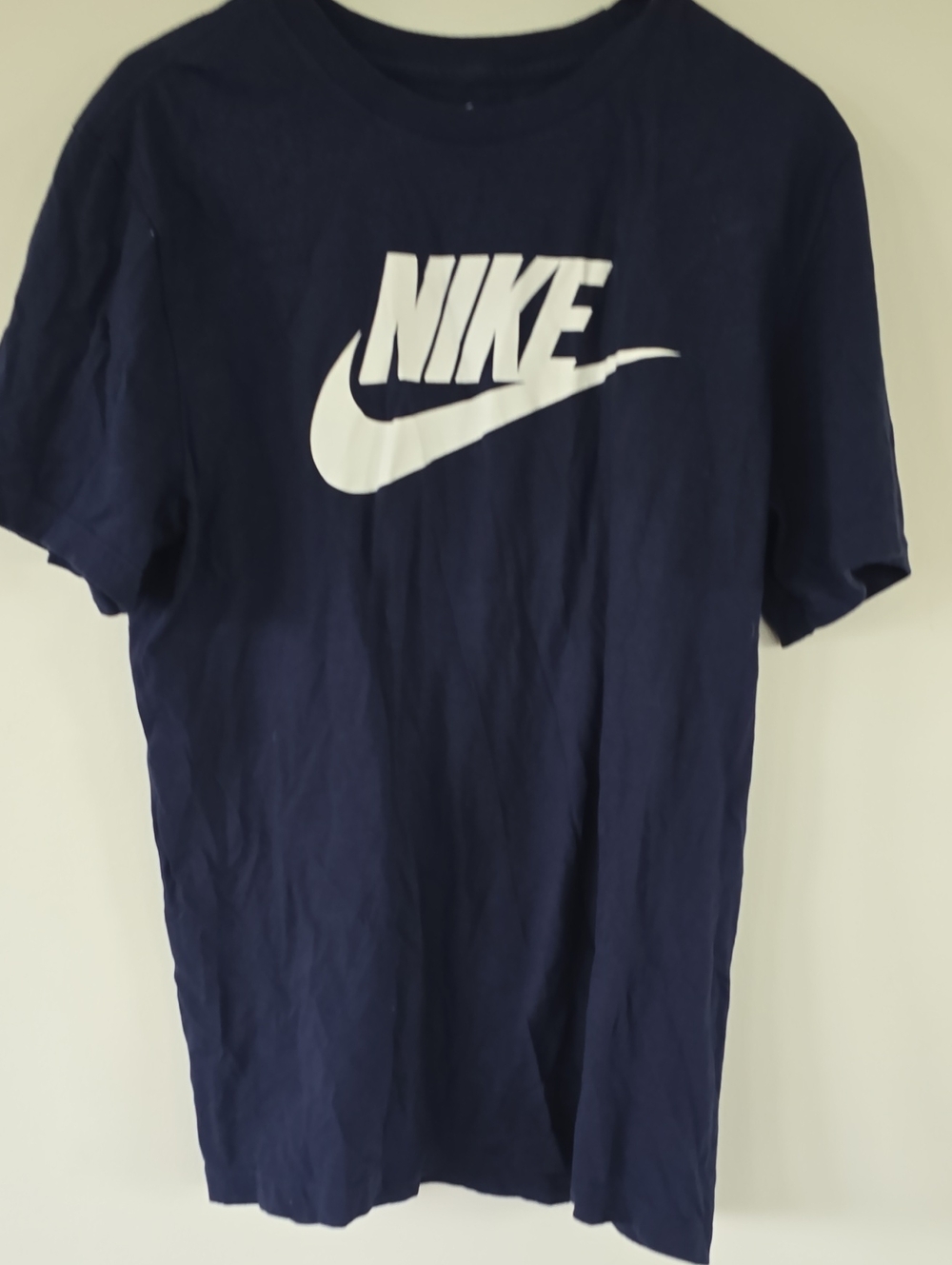 Nike Men's Navy Blue T-Shirt with White Logo